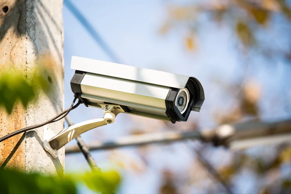 Trento, multa al Comune: ha invaso la privacy dei cittadini con l’AI