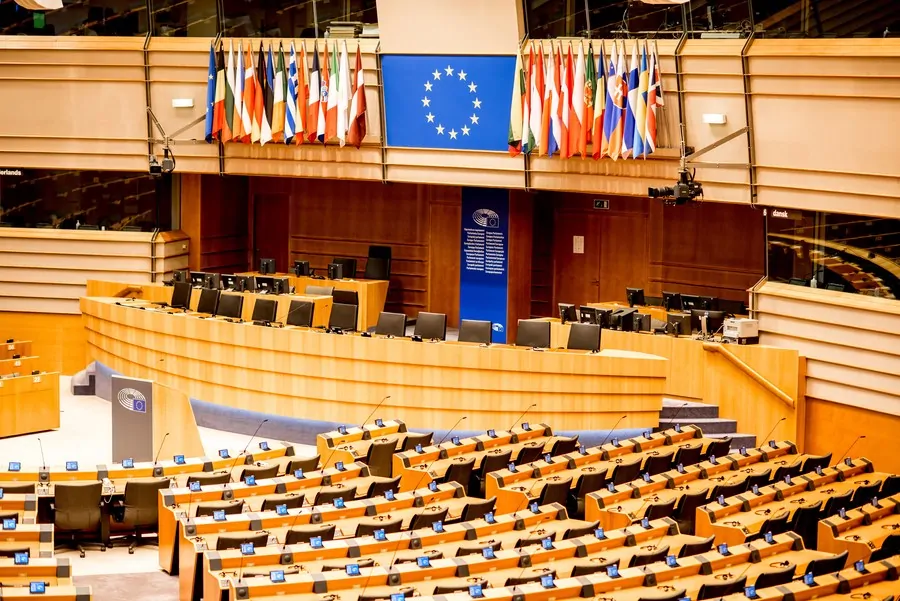 I Paesi dell’UE hanno approvato all’unanimità l’AI Act