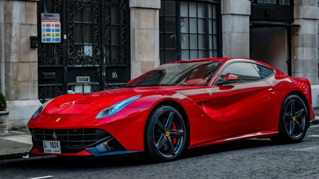 Deepfake del CEO di Ferrari tenta di truffare un dirigente