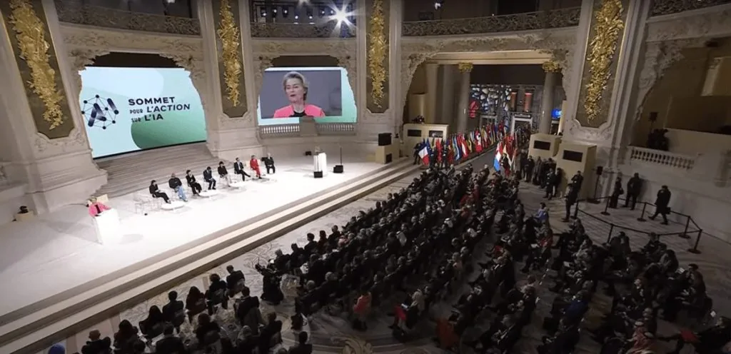 Summit AI di Parigi: USA e Regno Unito non firmano la dichiarazione finale