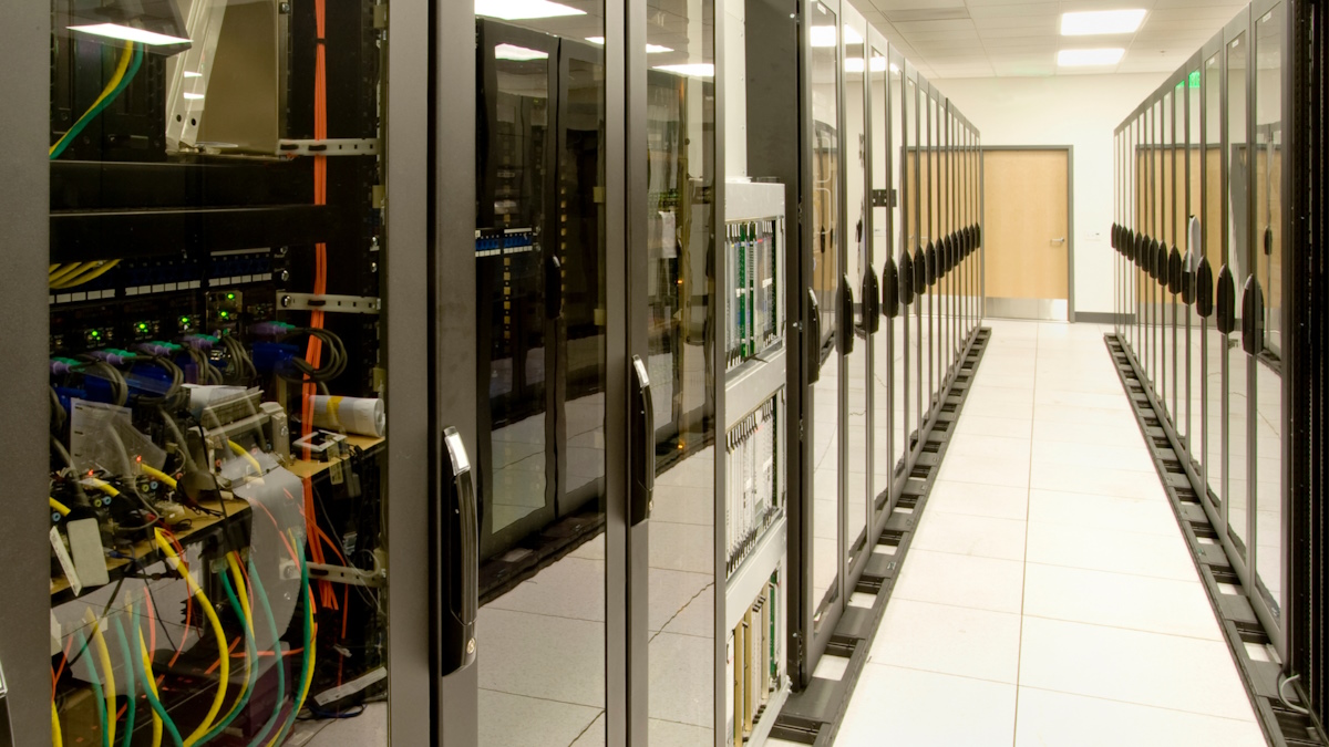 Alibaba punta sull’espansione: nuovi data center in tutto il mondo e un nuovo modello AI più potente