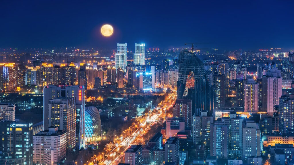 La Cina risponde agli USA e lancia il visto K per attrarre talenti: che effetti avrà sull’AI?