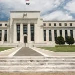 Secondo la Federal Reserve il boom dell’AI non è paragonabile alla bolla delle dot-com