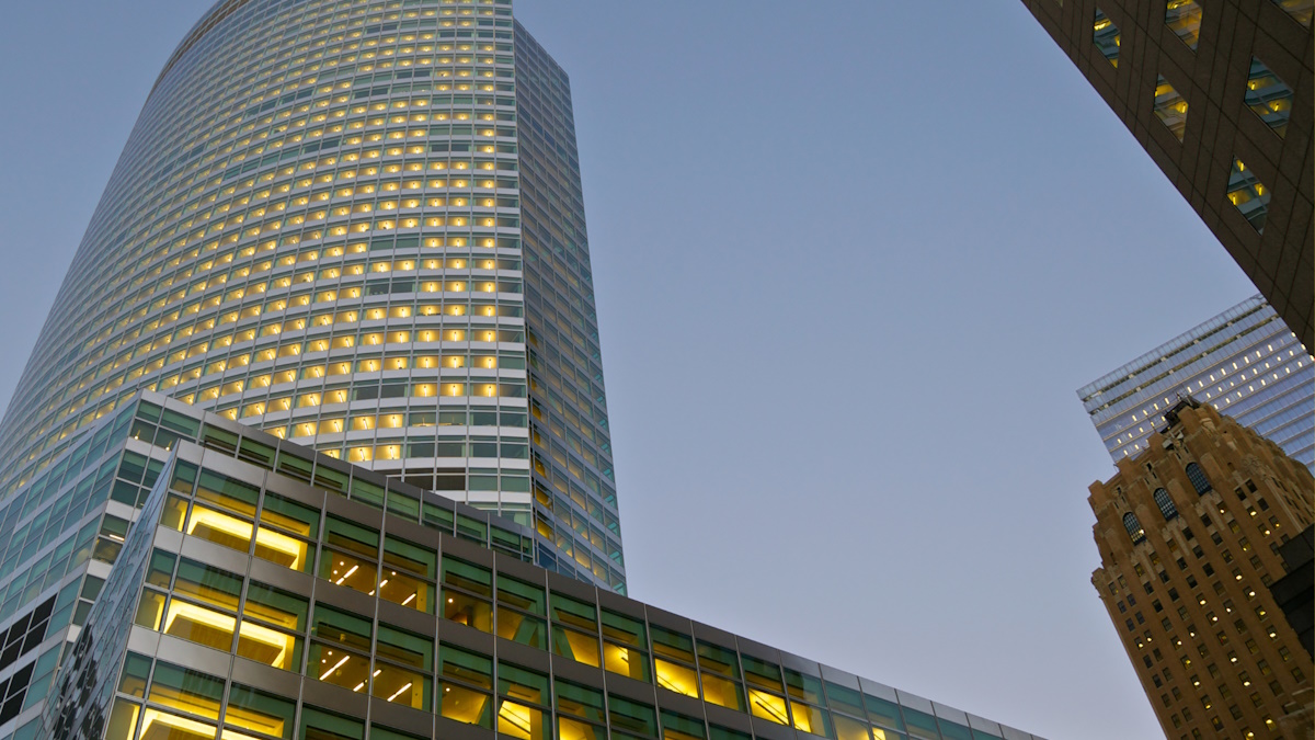 Goldman Sachs punta sull’AI: previsti licenziamenti e meno assunzioni