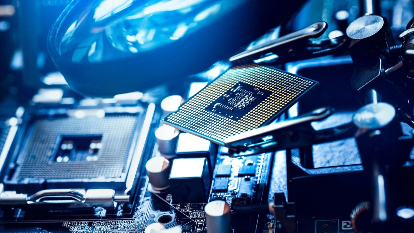 OpenAI, sgambetto a Nvidia: accordo miliardario con AMD