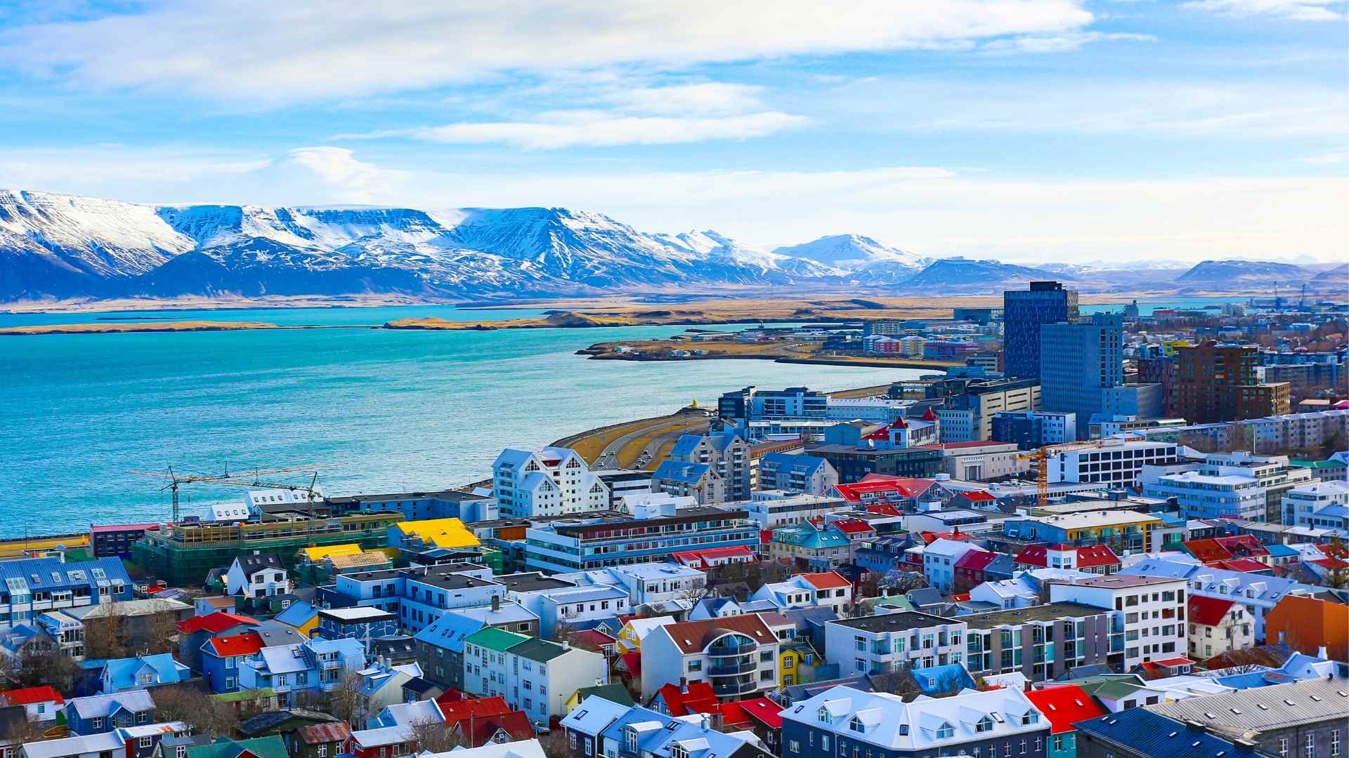 Anthropic porta l’intelligenza artificiale nelle scuole d’Islanda