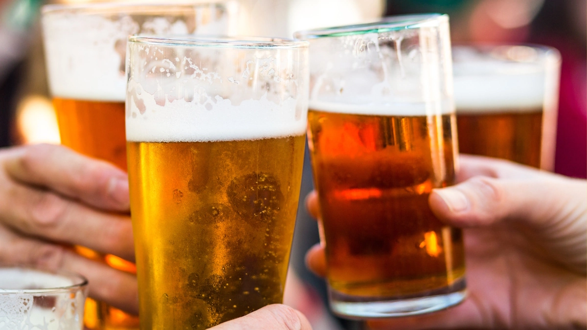 In Irlanda un’app AI che monitora il costo della birra ha indotto alcuni pub ad abbassare i prezzi
