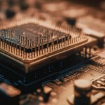 Amazon, accordo pluriennale con Qualcomm per lo sviluppo di chip AI personalizzati