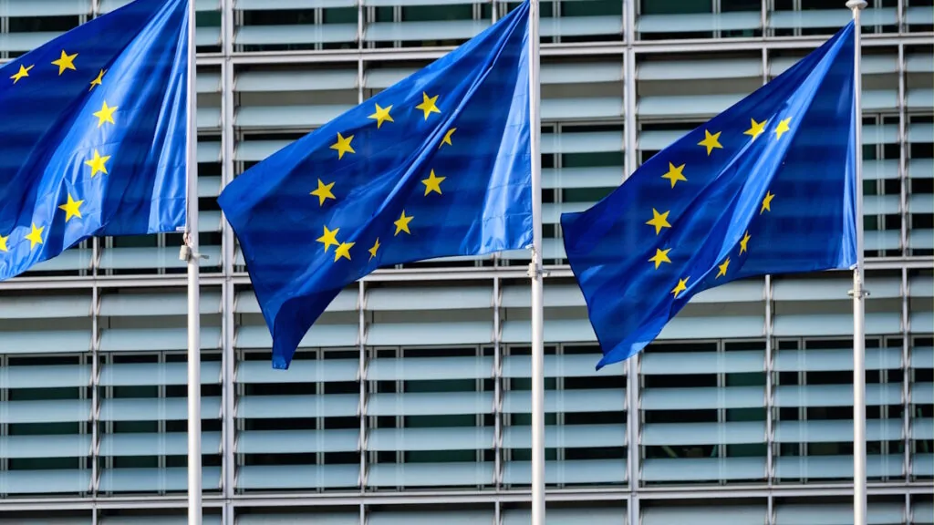 ChatGPT e Roblox saranno soggetti alle regole UE sulla moderazione dei contenuti