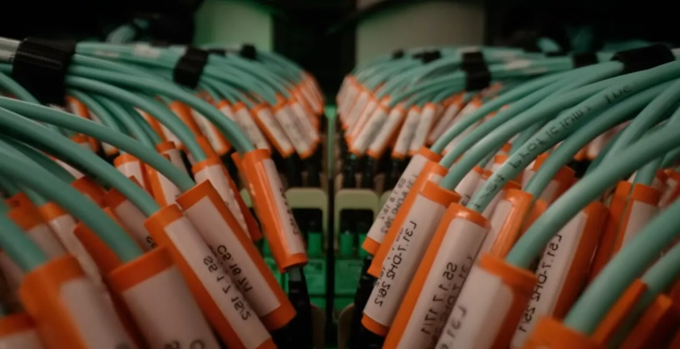 Meta, nuovo accordo da 21 miliardi con CoreWeave per la fornitura di capacità di calcolo cloud