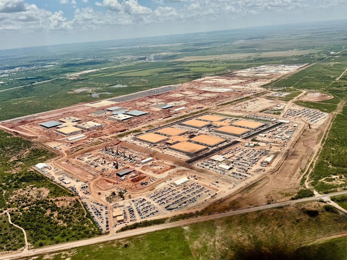 OpenAI assume personale per gestire l'opposizione ai data center delle comunità locali