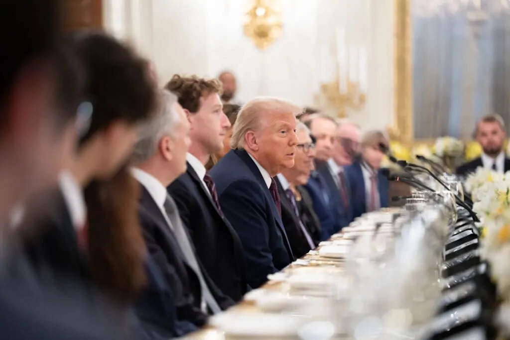 L’amministrazione USA sta valutando di acquisire partecipazioni statali in aziende di intelligenza artificiale