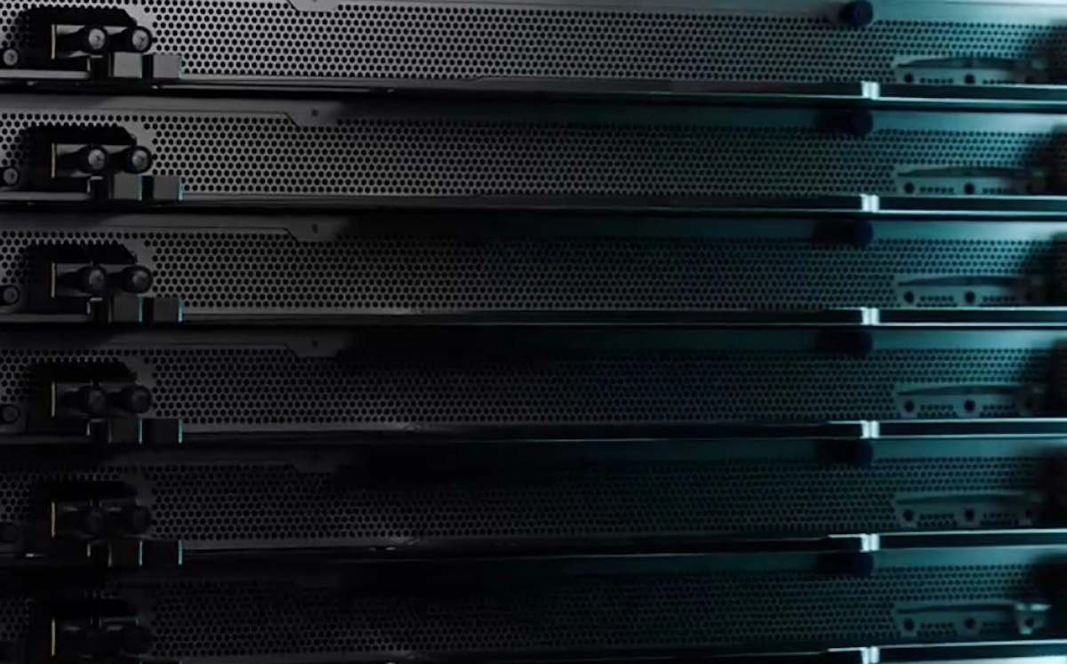 AMD presenta Helios e sfida Nvidia: la nuova infrastruttura per addestrare ed eseguire modelli AI di grandi dimensioni