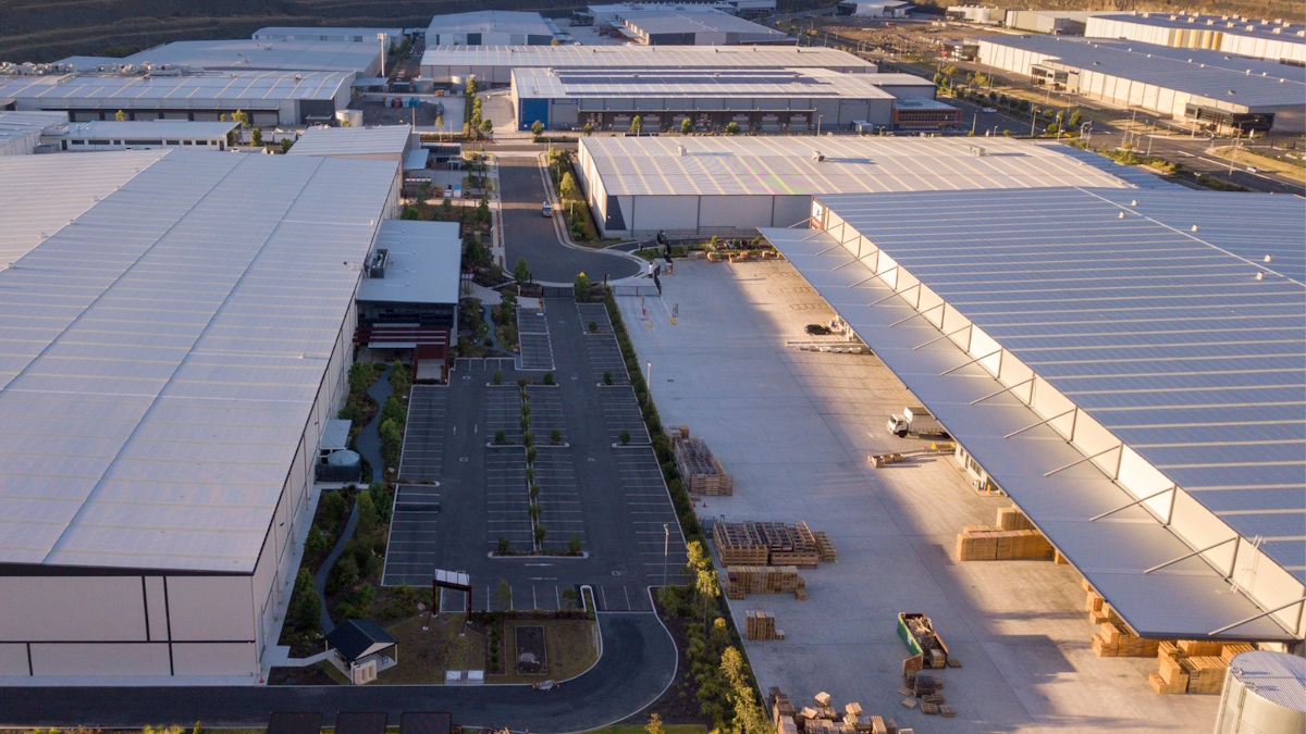 La corsa all’AI fa esplodere le bollette delle fabbriche USA: i data center soffocano la Rust Belt
