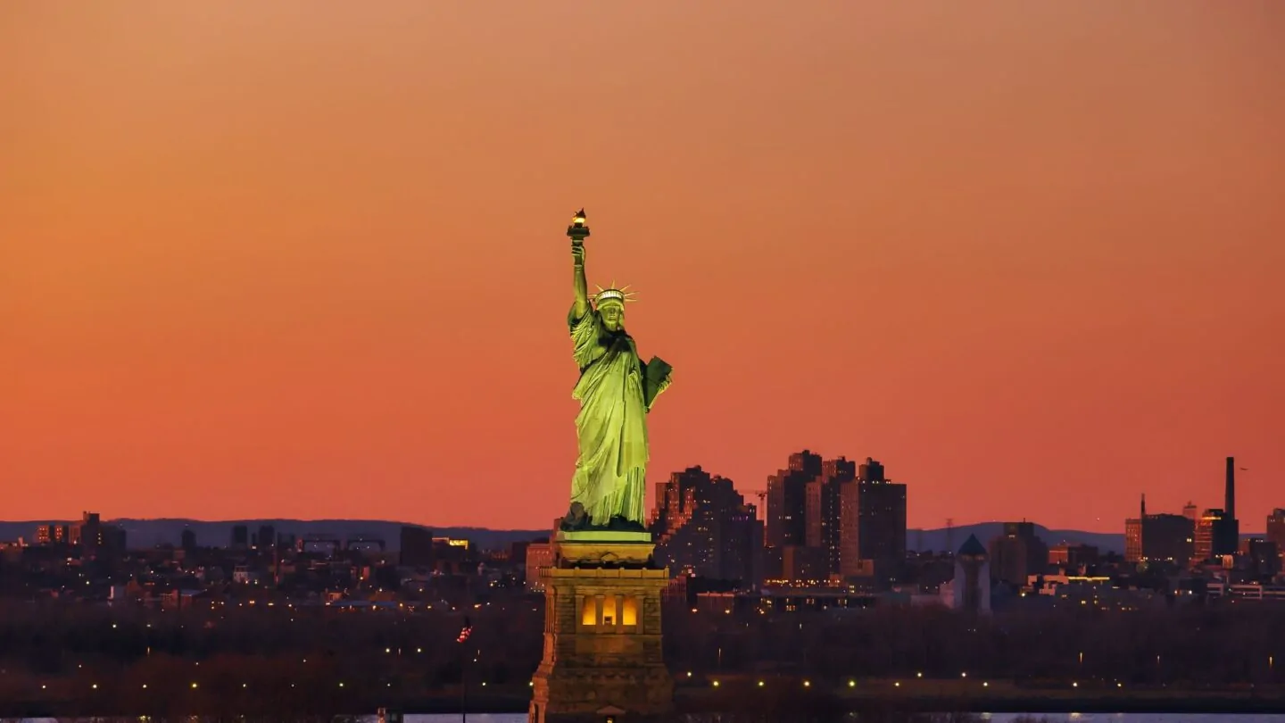 New York: stop ai data center AI. È il primo Stato americano a farlo