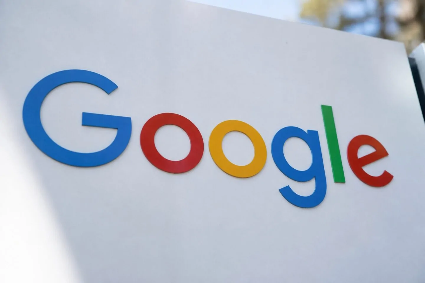 Google lancia Gemini 3.5 Transcribe: addio a “ehm” e pause