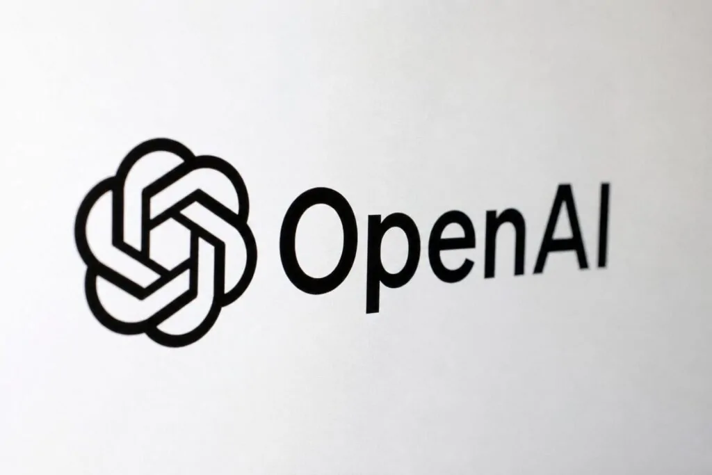 OpenAI perde due top manager in una settimana: Lightcap e Dresser via