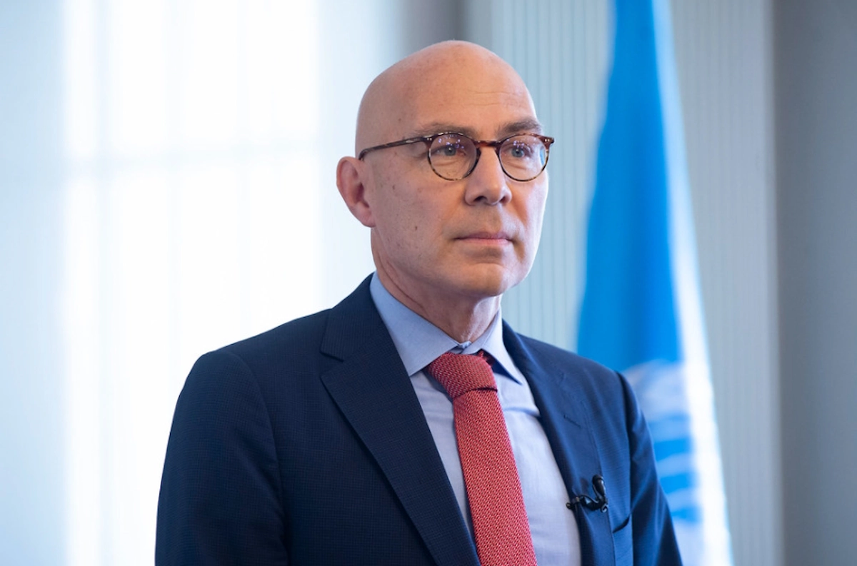 Il responsabile per i diritti umani dell’ONU avverte che l’AI può rappresentare una minaccia esistenziale per l’umanità