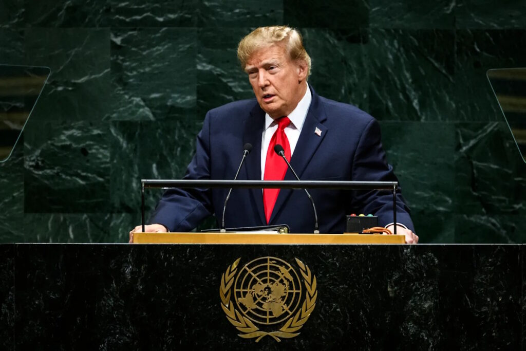 Donald Trump vuole cambiare nome all’AI: da intelligenza artificiale si passerà a “Super Intelligenza”?