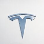 Tesla Cybercab debutta ad Austin e la NHTSA apre un’indagine il giorno stesso