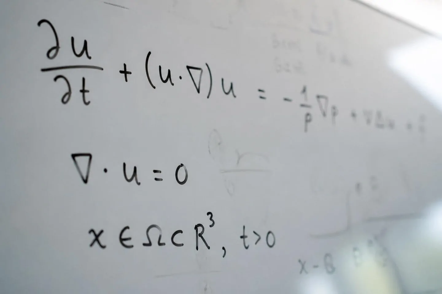 OpenAI e Anthropic si contendono il credito sulla prova delle Navier-Stokes
