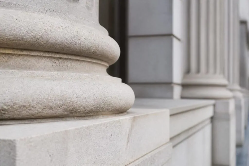 OpenAI lancia ChatGPT for Financial Services con Morgan Stanley ed Evercore
