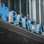 Barclays riduce i costi e investe sull’AI: la banca taglierà 5.000 posti di lavoro