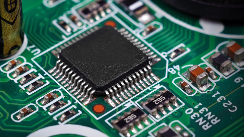 Broadcom presterà 42 miliardi di dollari ad Anthropic per il noleggio di chip