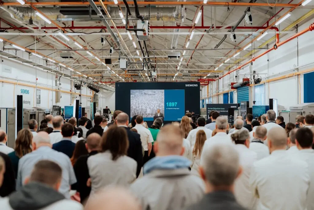 Siemens punta al raggiungimento dell’80% di automazione industriale grazie all’AI