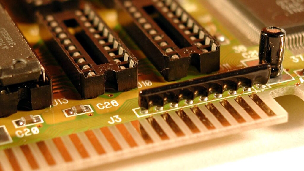 Upscale AI lancia Token Fabric: uno strumento per collegare chip AI di diversi fornitori nello stesso data center