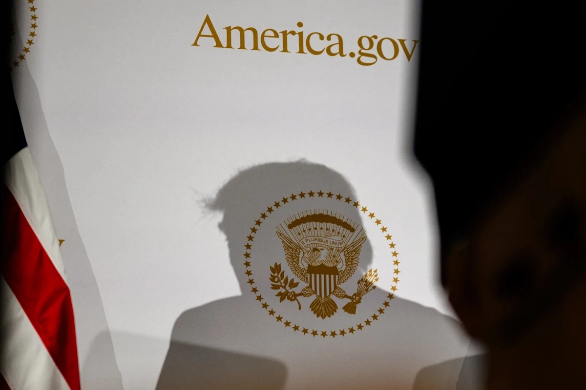 Trump cambia il nome all’AI: le mani delle grandi potenze sulla tecnologia (e altre notizie generative) | Weekly AI