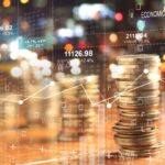 Finanza personale: gli italiani usano sempre di più l’AI per informarsi ma per investire si rivolgono a un consulente finanziario