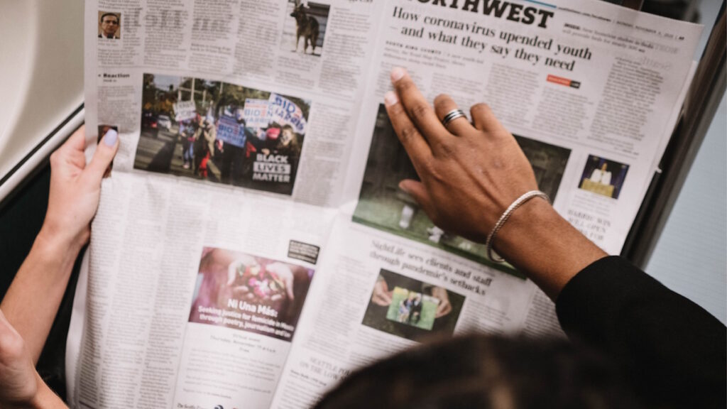 Sempre più editori aderiscono alla coalizione internazionale che vuole limitare l’uso non retribuito di AI