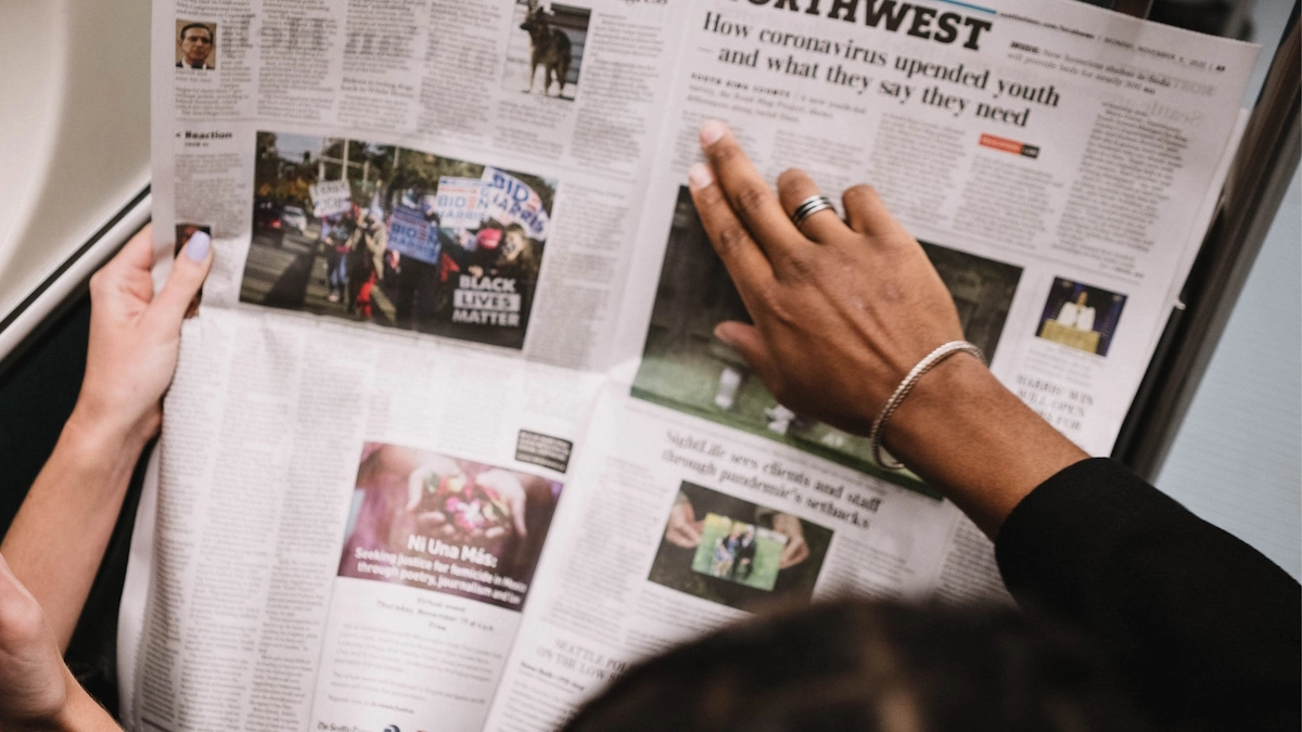 Sempre più editori aderiscono alla coalizione internazionale che vuole limitare l’uso non retribuito di AI
