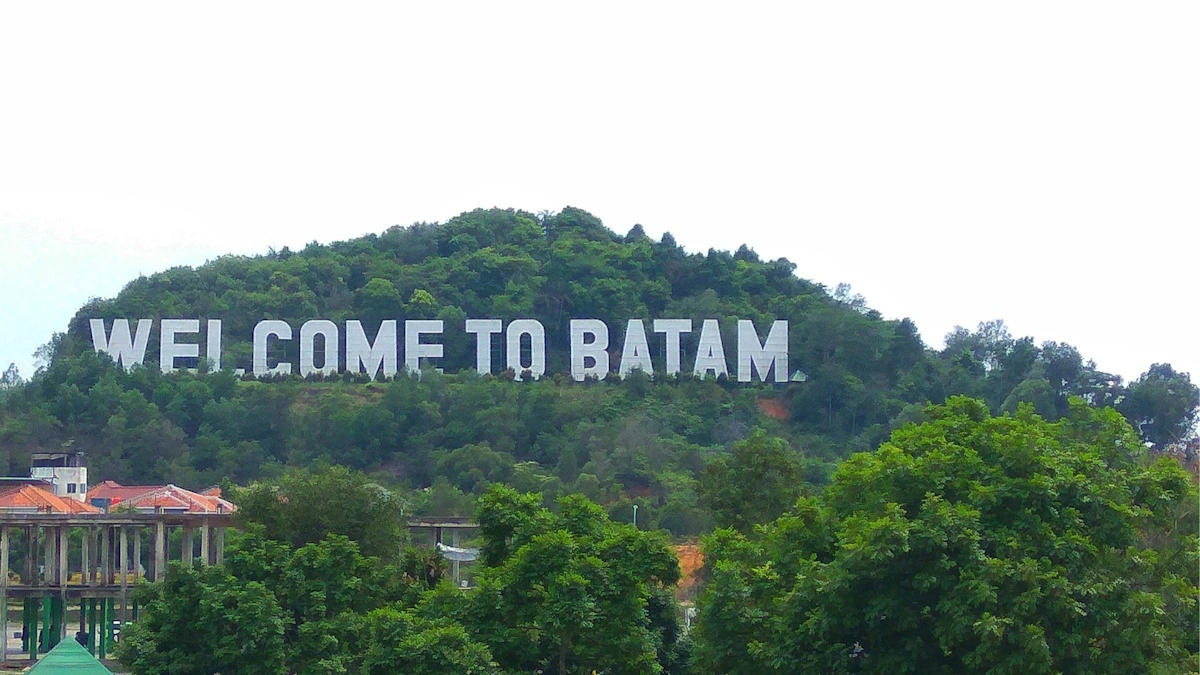 La sollevazione dei residenti dell’isola di Batam: c’è crisi idrica ma i data center consumano acqua