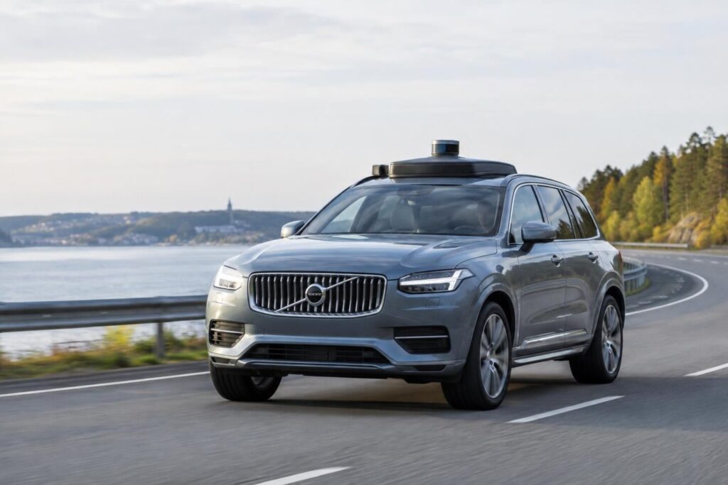 Volvo estende la partnership con Nvidia: guida autonoma su tutta la gamma